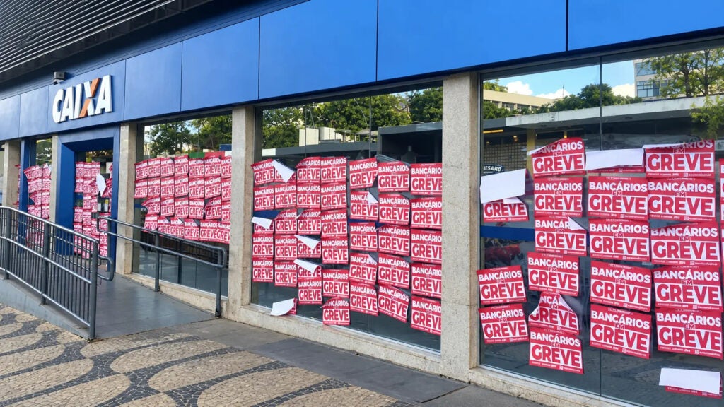 Greve na Caixa segue firme após bancários rejeitarem proposta