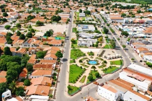 Calor extremo e falta de chuva marcam fim de setembro em Petrolândia; termômetros podem se aproximar dos 40°C Calor extremo e falta de chuva marcam fim de setembro em Petrolândia; termômetros podem se aproximar dos 40°C