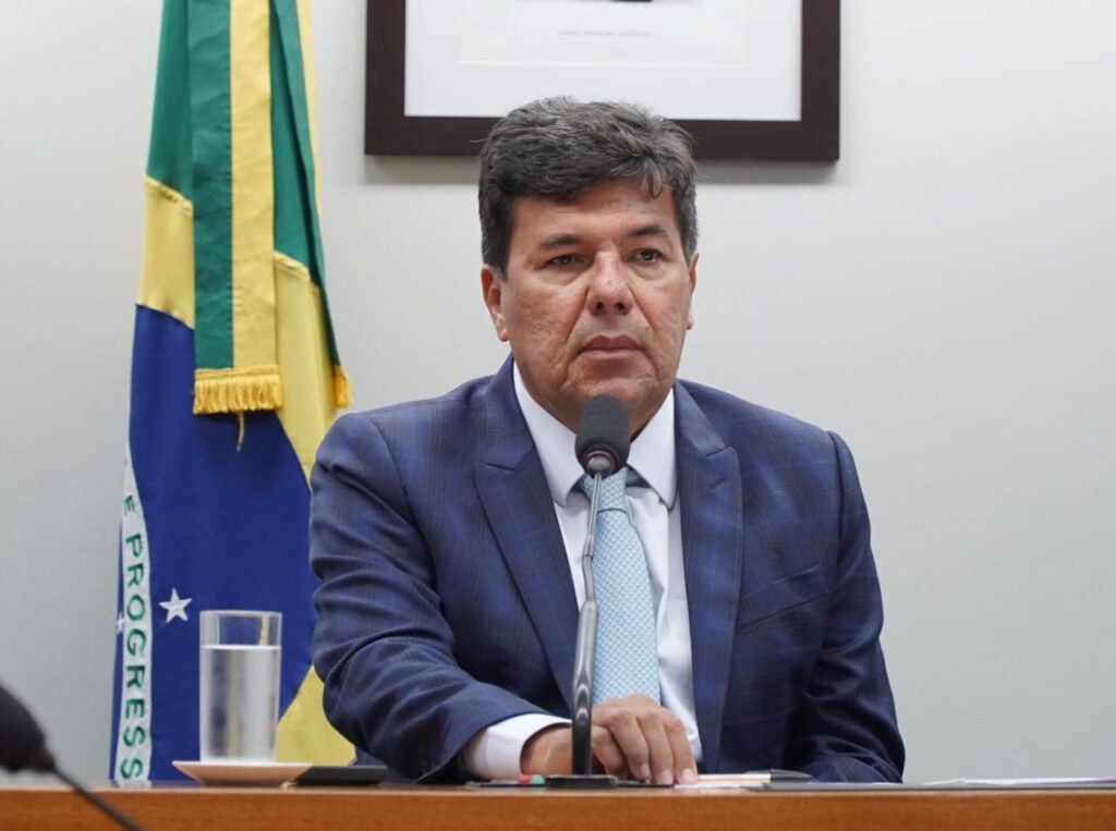 TRE-PE manda Mendonça Filho retirar propaganda que associa candidatura a Raquel Lyra