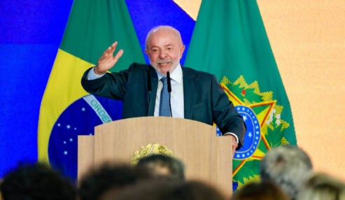 Fim da escala 6×1 avança: Senado aprova PEC e Lula comemora votação histórica