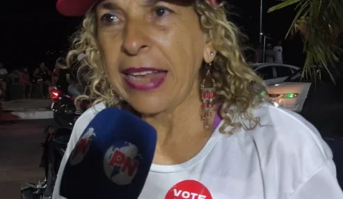 Durante arrastão pró-Lula em Petrolândia, Cristina destaca emoção e momento histórico das eleições