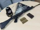 Fuzil calibre 7,62 recuperado no Recife após desaparecimento de soldado do Exército, imagem publicada pelo Pernambuco Notícias