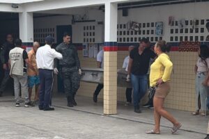 Homem passa mal e morre dentro de seção eleitoral em Cupira - Foto: Reprodução/g1