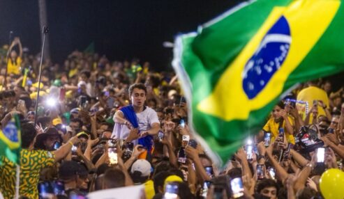 Em ato no Recife, Nikolas Ferreira fala em votação histórica da direita no Nordeste e critica João Campos