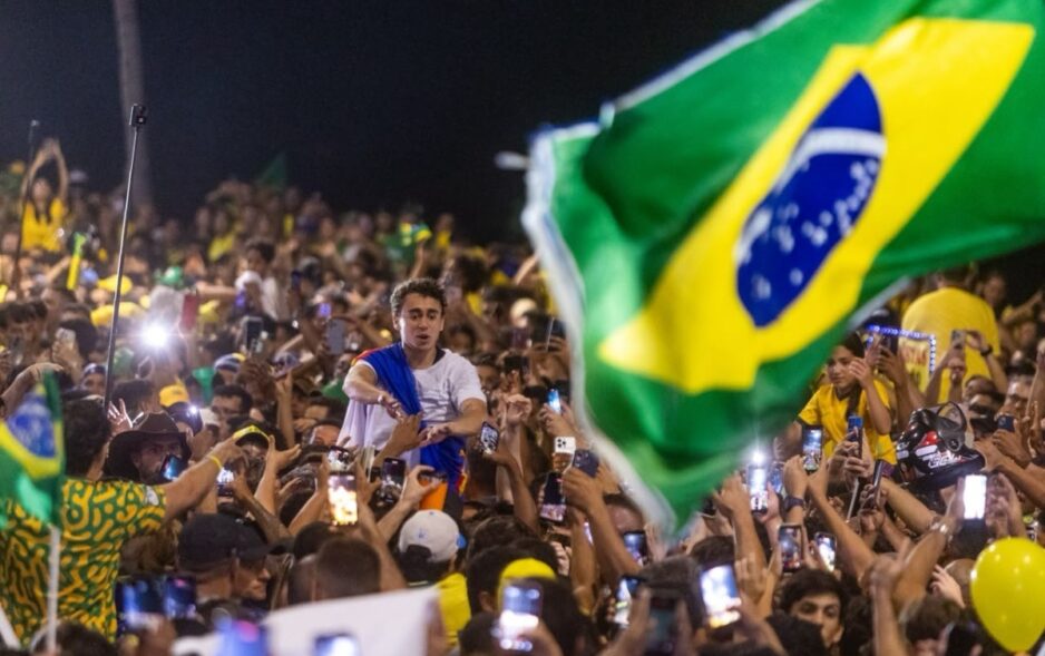 Em ato no Recife, Nikolas Ferreira fala em votação histórica da direita no Nordeste e critica João Campos