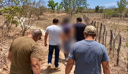 Homem é preso suspeito de violência sexual contra mulher em Santana do Ipanema; vítima sofreu ferimentos graves