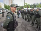 Agentes das forças de segurança de Pernambuco durante operação de policiamento eleitoral