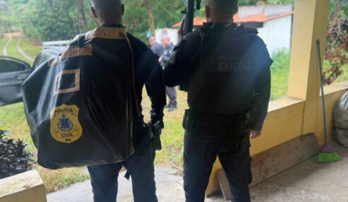 PM preso por suspeita de envolvimento na morte de vereador na Bahia é investigado por outros três homicídios