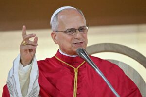 Papa Leão XIV durante encontro com fiéis na França em setembro de 2026