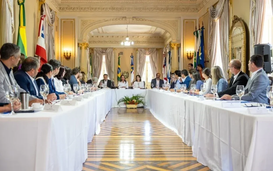 Após reeleição, Raquel Lyra reúne secretariado e cobra aceleração das ações do Governo de Pernambuco