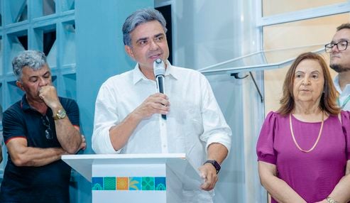 “Foi a mulher da minha vida”: prefeito Fabiano Marques se emociona ao lembrar de Aninha durante inauguração de UBS em Petrolândia