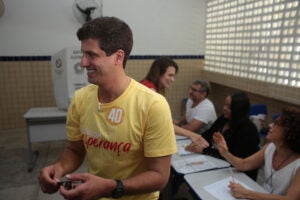 João Campos vota em Apipucos no Recife nas Eleições 2026
