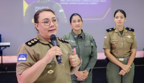 Outubro Rosa: PM de Pernambuco reúne 250 policiais femininas em ação de saúde e proteção à mulher