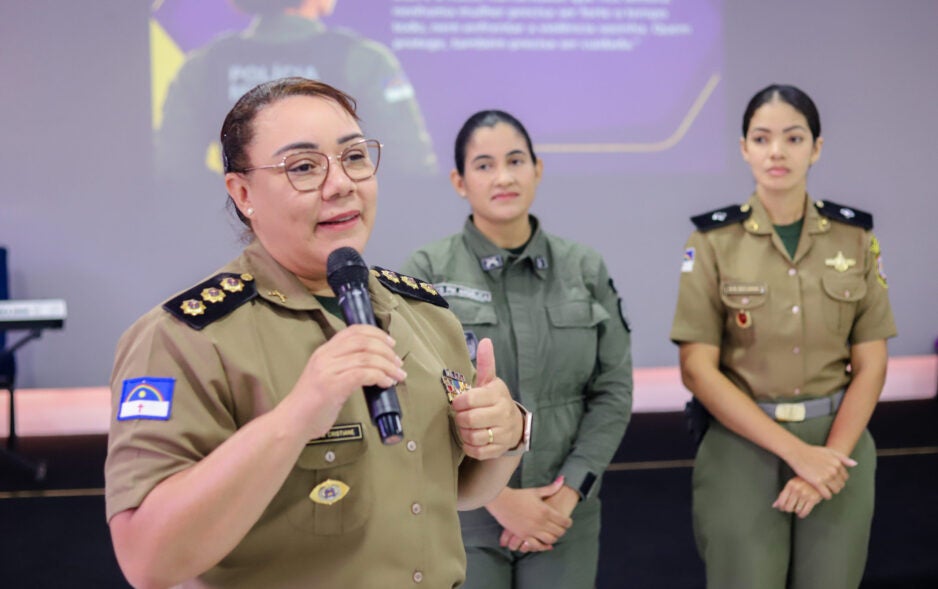Outubro Rosa: PM de Pernambuco reúne 250 policiais femininas em ação de saúde e proteção à mulher