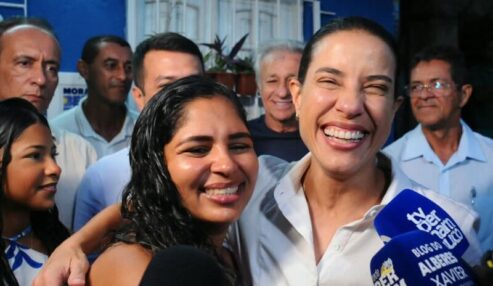 Raquel Lyra entrega 41 casas reformadas no Recife; programa prevê melhorias em mais imóveis