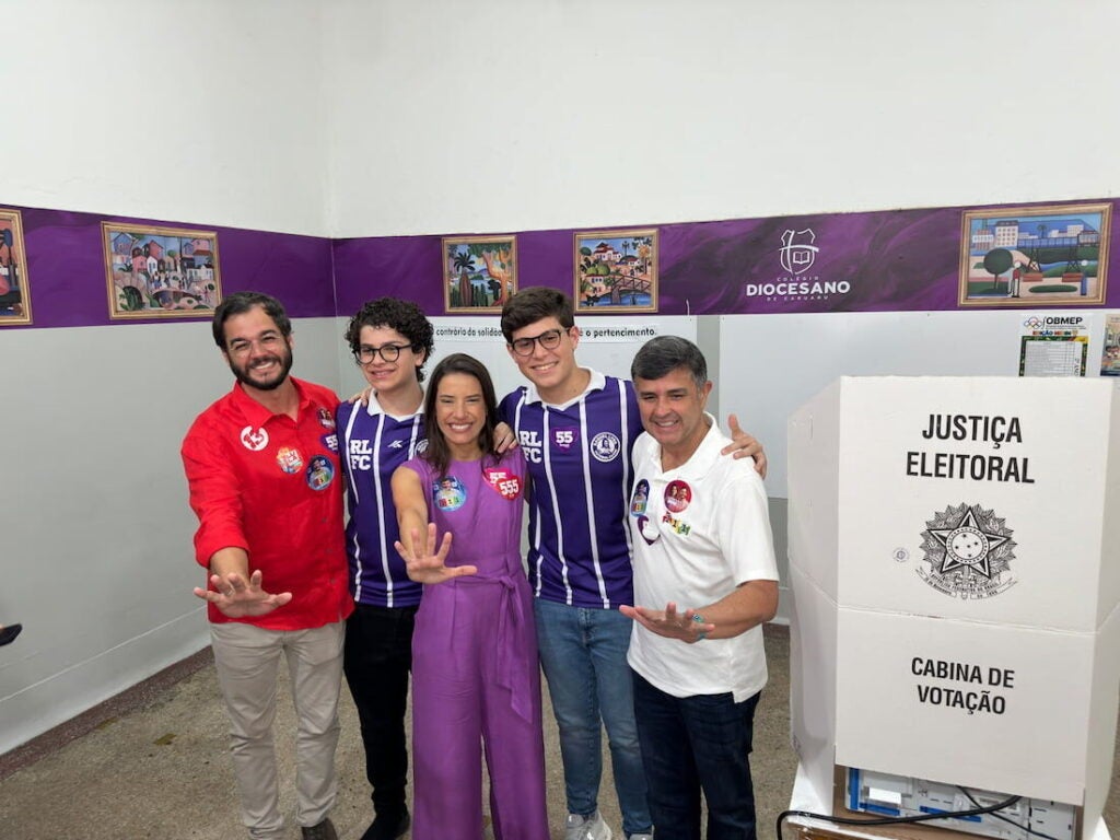 Raquel Lyra vota em Caruaru nas Eleições 2026